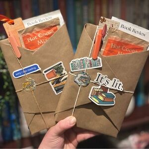 Blind Date With a Book Gift Set